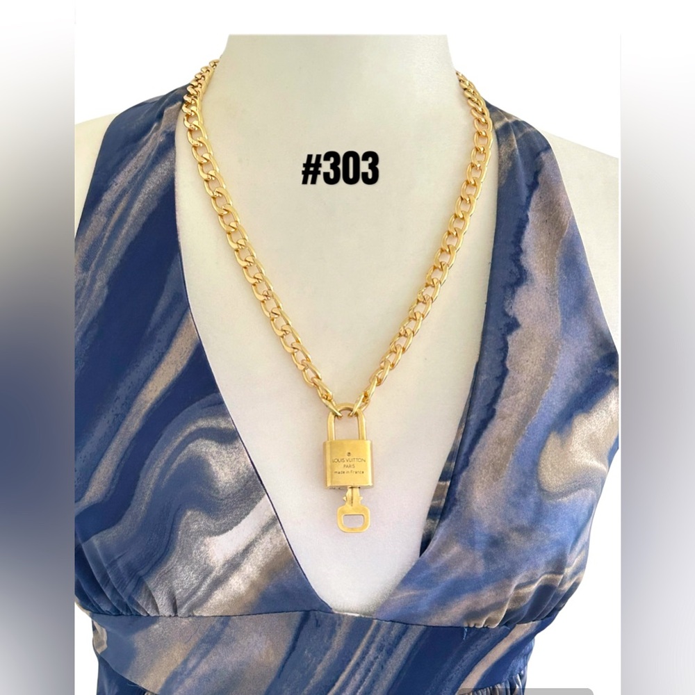 LOUIS VUITTON Padlock & Key Set Vintage Gold Plated Pre-Owned #303